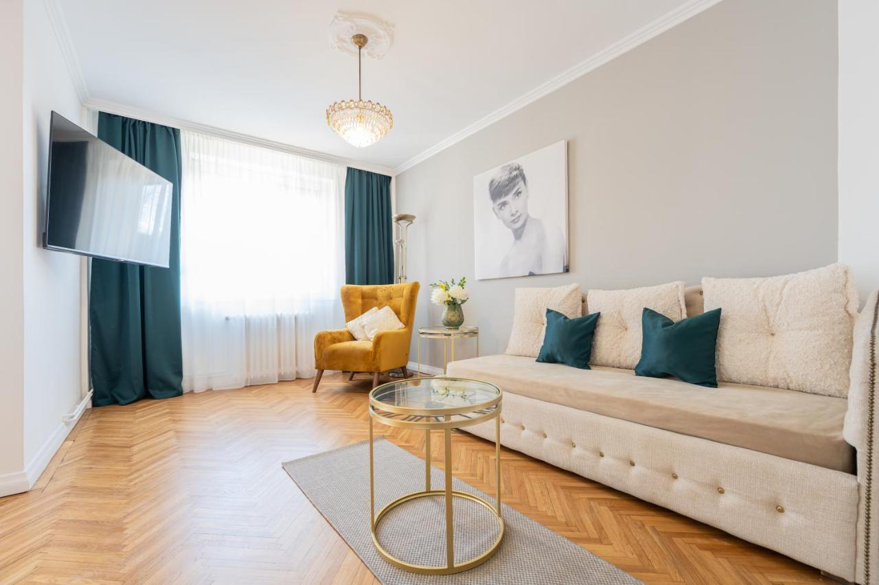 Haga Flat Apartment Oradea Exterior photo